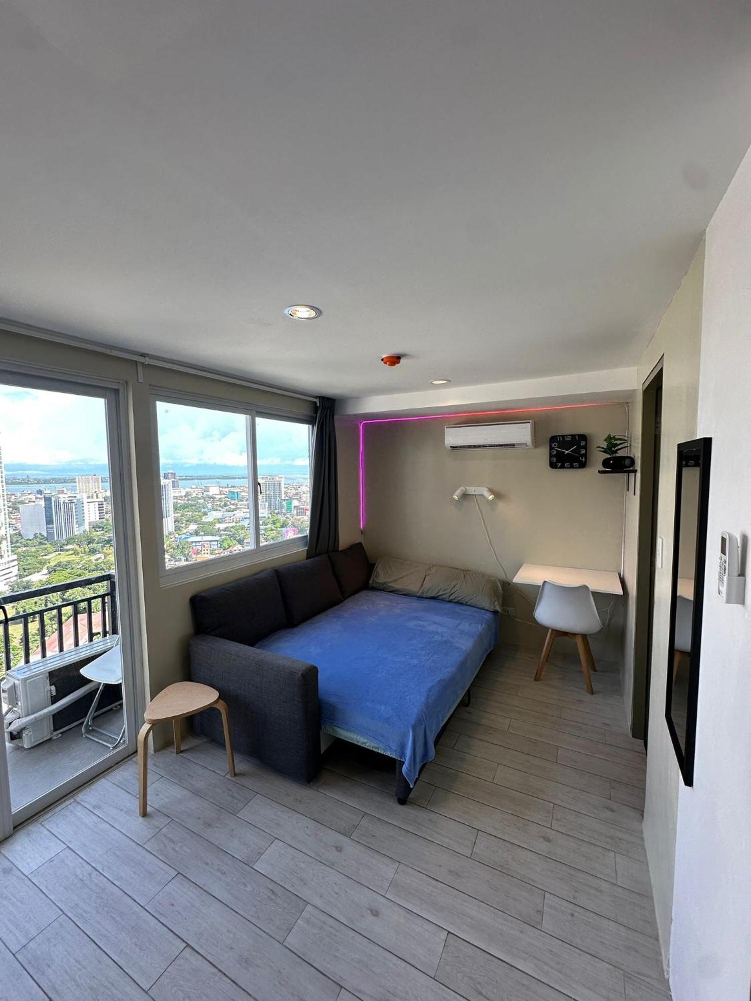 Modern & Comfy Studio - Steps From Ayala Mall, Cebu City Ngoại thất bức ảnh