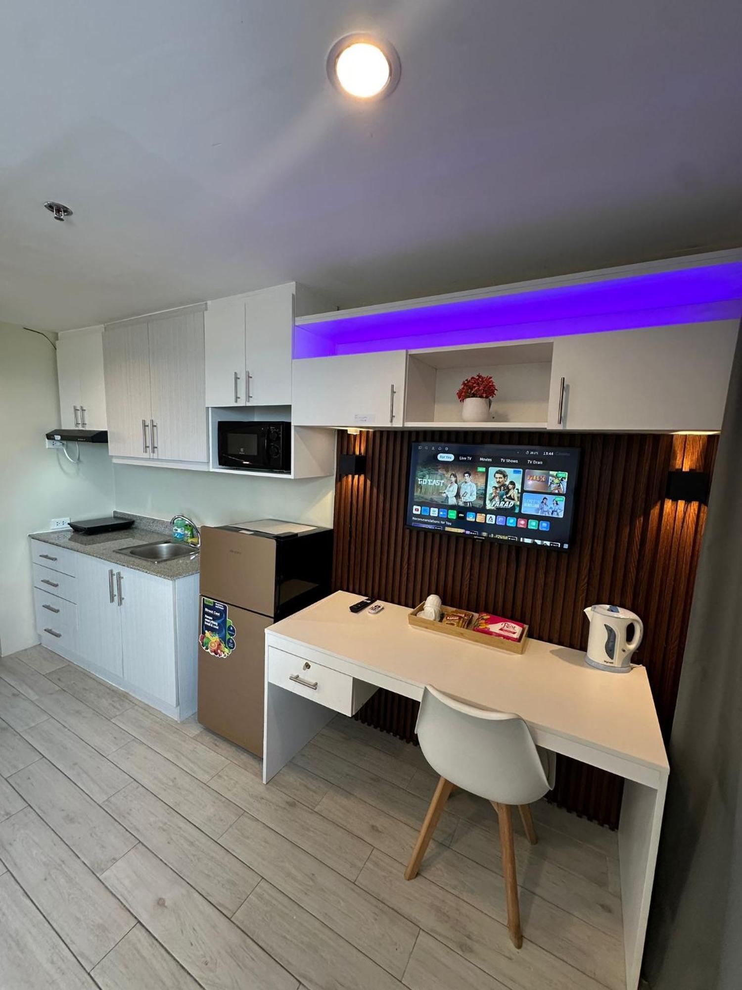 Modern & Comfy Studio - Steps From Ayala Mall, Cebu City Ngoại thất bức ảnh